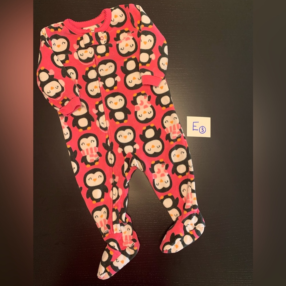 ⭐️2/$11.00⭐️ Carter's 6m Pink Penguin Fleece Footed Sleeper